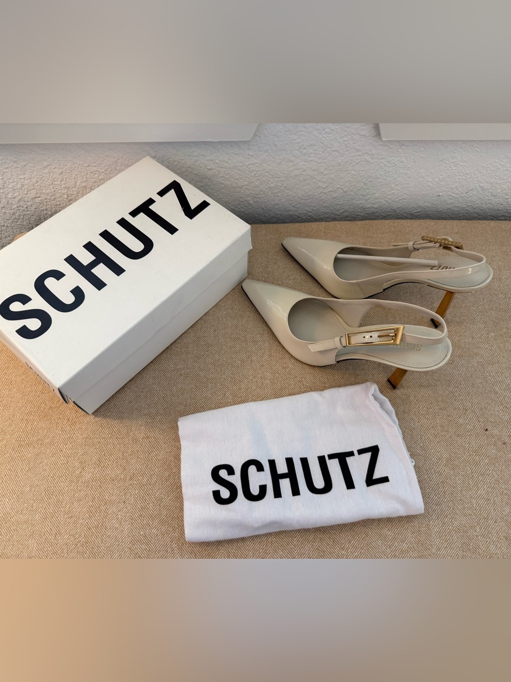 NIB SCHUTZ Ciara Pump in Soft Pearl Size 9.5B